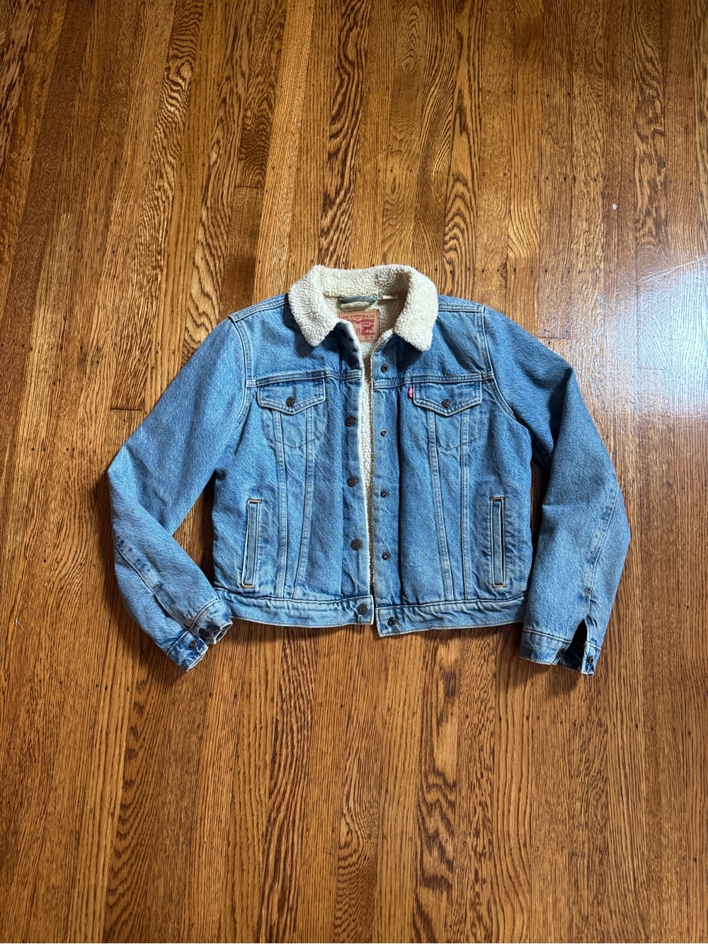 Levi’s Light Wash Sherpa Faux Fur Lined Denim Trucker Jacket M
